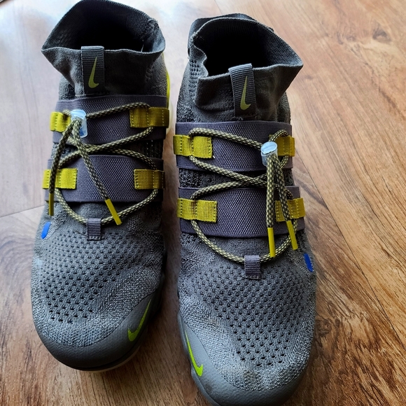 NIKE VAPORMAX - Picture 2 of 6